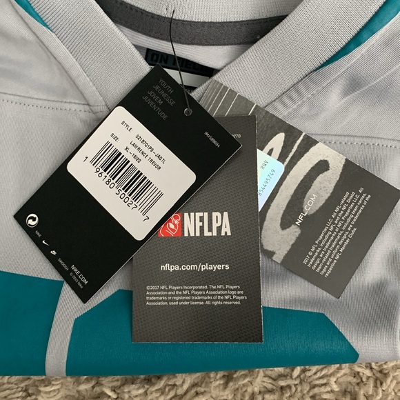 Trevor Lawrence Jersey - Picture 11 of 12